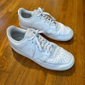 Nike Men's Court Vision Lo Sneaker